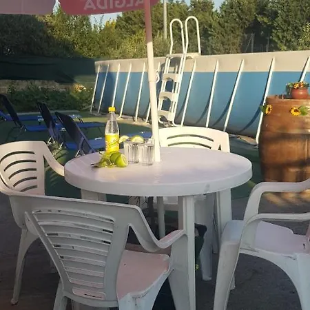 Pinnisi Aparthotel